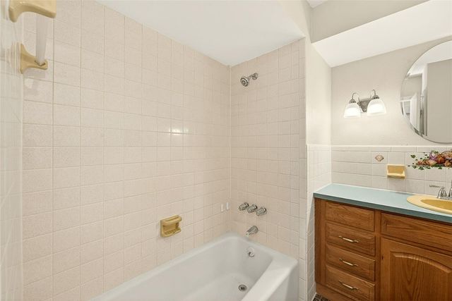 1220 VINEWOOD DRIVE, Seffner, FL 33584