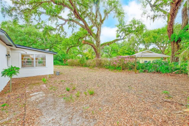 1220 VINEWOOD DRIVE, Seffner, FL 33584