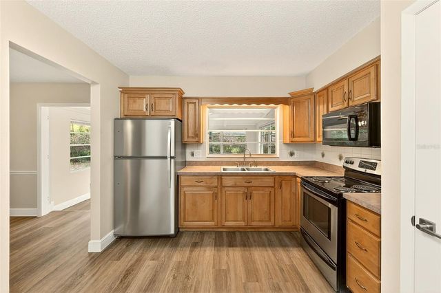 1220 VINEWOOD DRIVE, Seffner, FL 33584