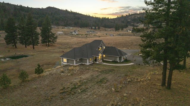 3808 Old Fort Road, Klamath Falls, OR 97601