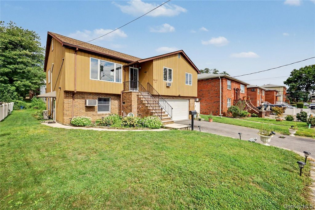 33 a/k/a 29 Stillwell Avenue, Yonkers, NY 10704 — photo 2