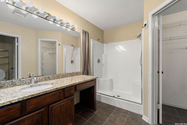 628 SUNSHINE MDW, Adkins, TX 78101
