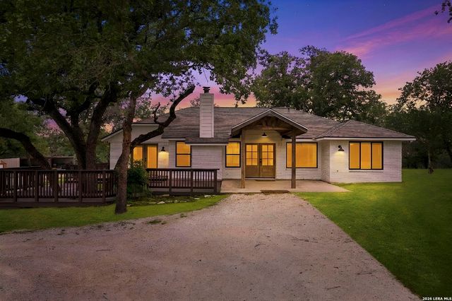 628 SUNSHINE MDW, Adkins, TX 78101