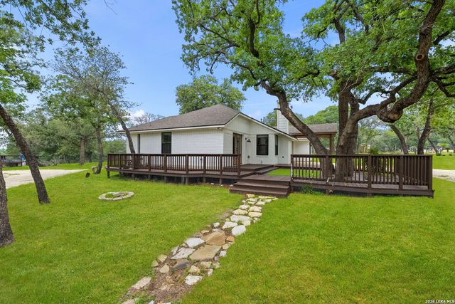 628 SUNSHINE MDW, Adkins, TX 78101