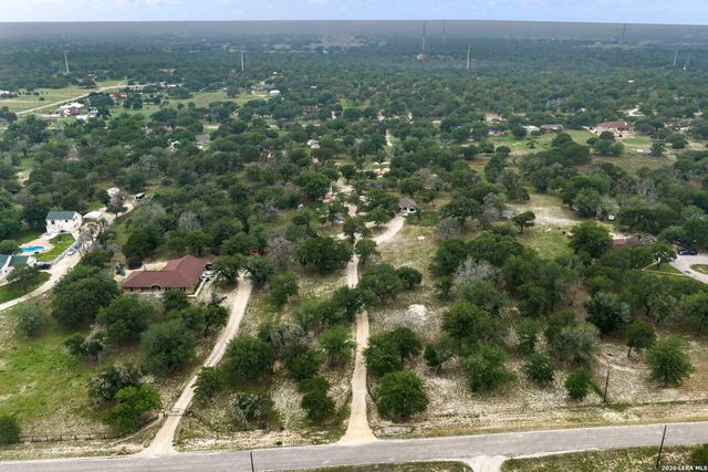 628 SUNSHINE MDW, Adkins, TX 78101