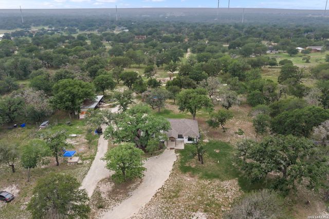 628 SUNSHINE MDW, Adkins, TX 78101