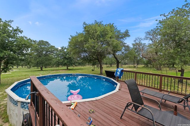 628 SUNSHINE MDW, Adkins, TX 78101