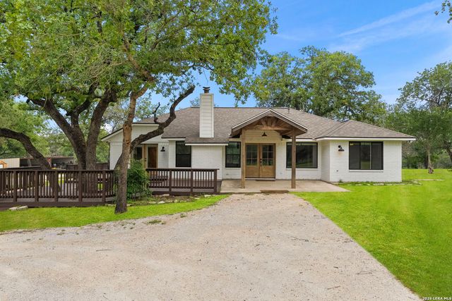 628 SUNSHINE MDW, Adkins, TX 78101
