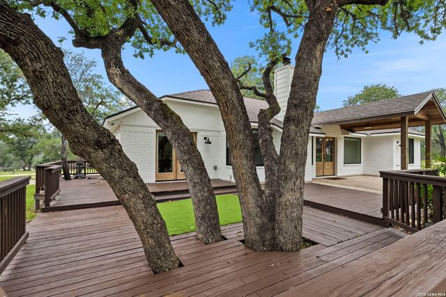 628 SUNSHINE MDW, Adkins, TX 78101