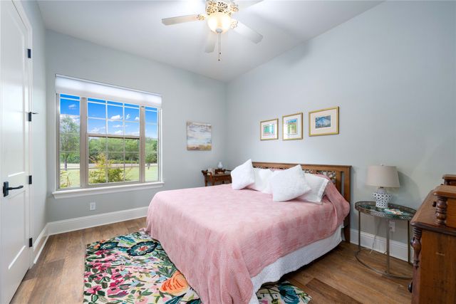 99 Lake Drive, Tioga, TX 76271