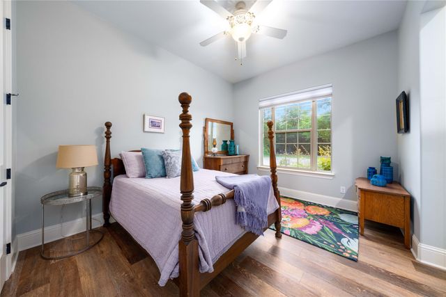 99 Lake Drive, Tioga, TX 76271