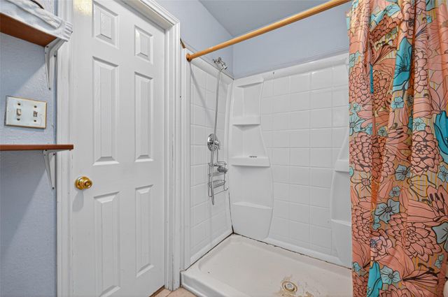 2624 Deams St Street, Houston, TX 77093