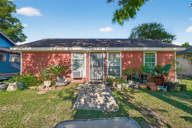 2624 Deams St Street, Houston, TX 77093