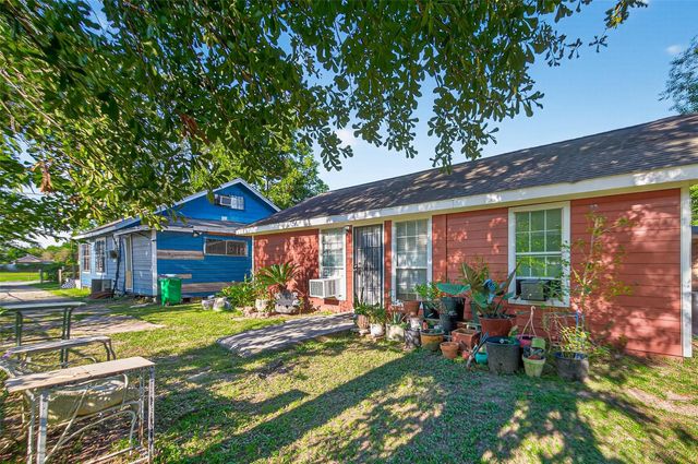 2624 Deams St Street, Houston, TX 77093