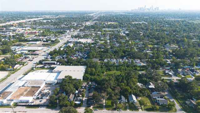 2624 Deams St Street, Houston, TX 77093
