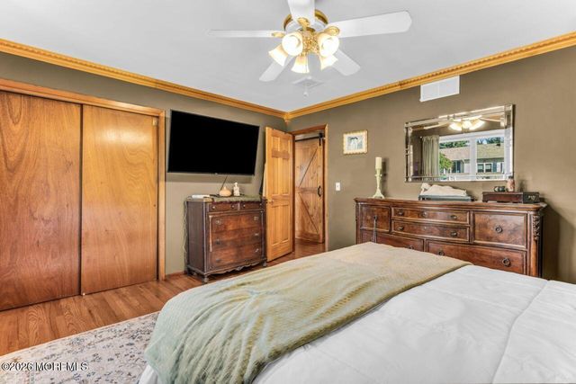 27 Pine Brook Drive, Toms River, NJ 08753