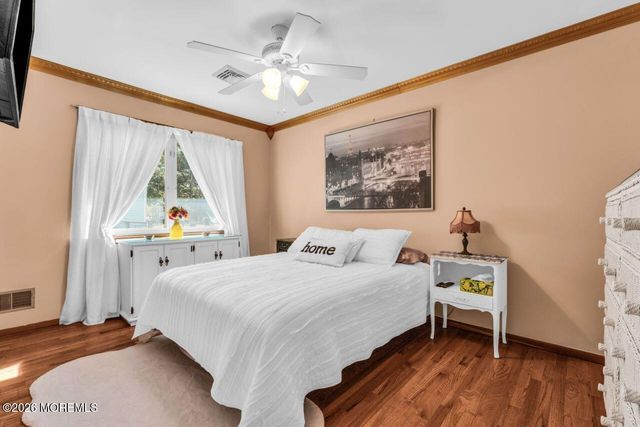 27 Pine Brook Drive, Toms River, NJ 08753