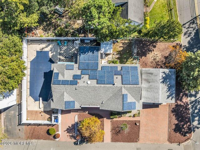 27 Pine Brook Drive, Toms River, NJ 08753