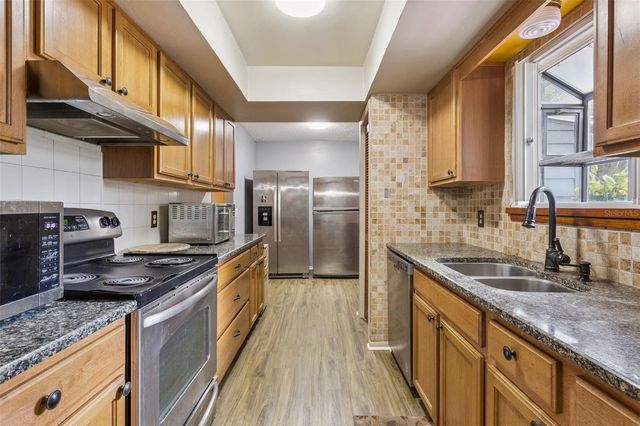 3646 FALLING LEAF LANE, Orlando, FL 32810