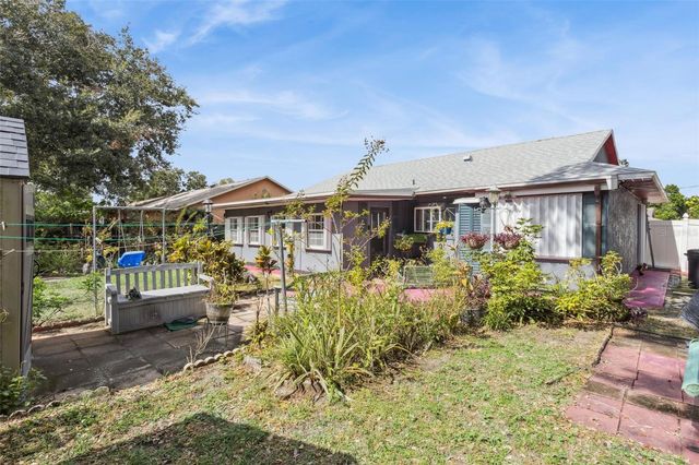 3646 FALLING LEAF LANE, Orlando, FL 32810