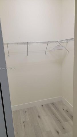 10455 NW 82nd St 4, Doral, FL 33178