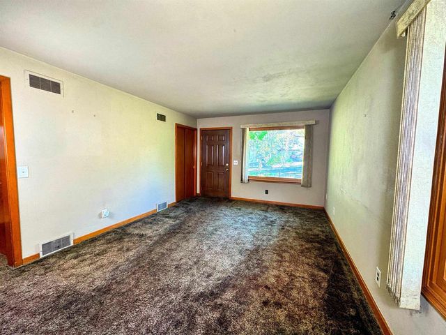 907 Birch Haven Circle, Monona, WI 53716