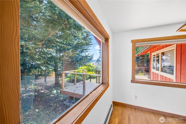 17261 Golden View Avenue, La Conner, WA 98257