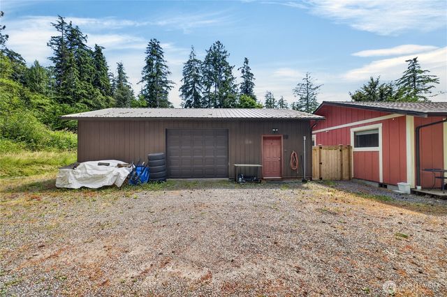 17261 Golden View Avenue, La Conner, WA 98257