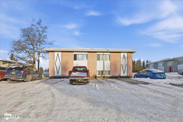 322 W Redoubt Avenue, Soldotna, AK 99669