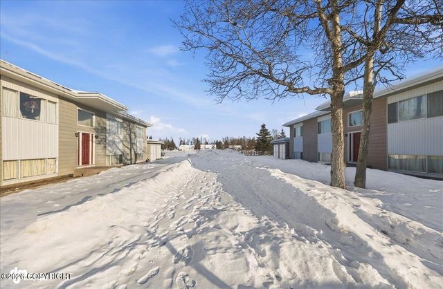 322 W Redoubt Avenue, Soldotna, AK 99669