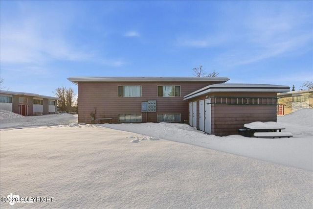 322 W Redoubt Avenue, Soldotna, AK 99669