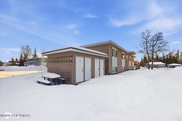 322 W Redoubt Avenue, Soldotna, AK 99669