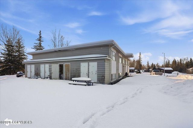 322 W Redoubt Avenue, Soldotna, AK 99669