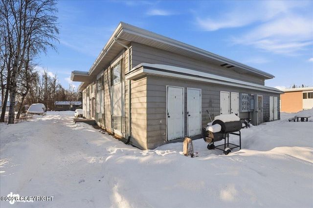 322 W Redoubt Avenue, Soldotna, AK 99669