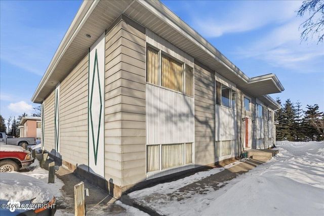 322 W Redoubt Avenue, Soldotna, AK 99669