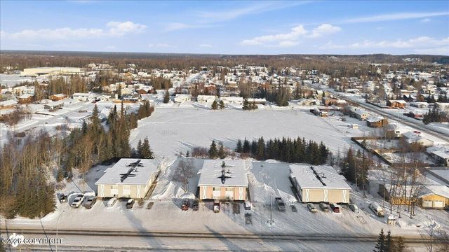 322 W Redoubt Avenue, Soldotna, AK 99669