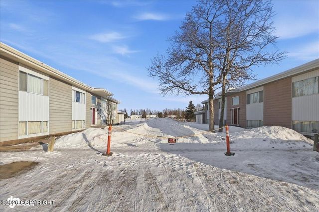 322 W Redoubt Avenue, Soldotna, AK 99669