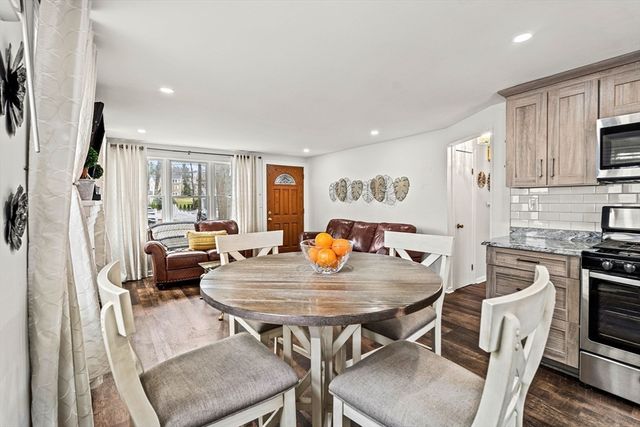 11 Arnold Road, Peabody, MA 01960