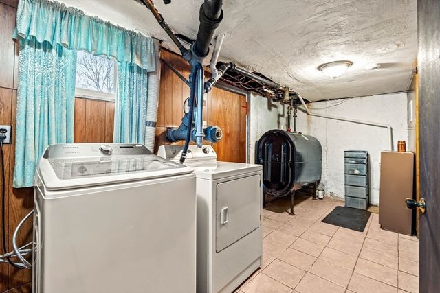 11 Arnold Road, Peabody, MA 01960