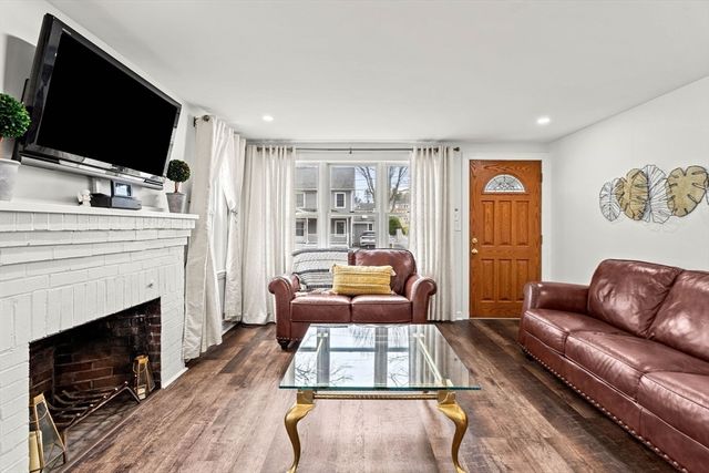 11 Arnold Road, Peabody, MA 01960