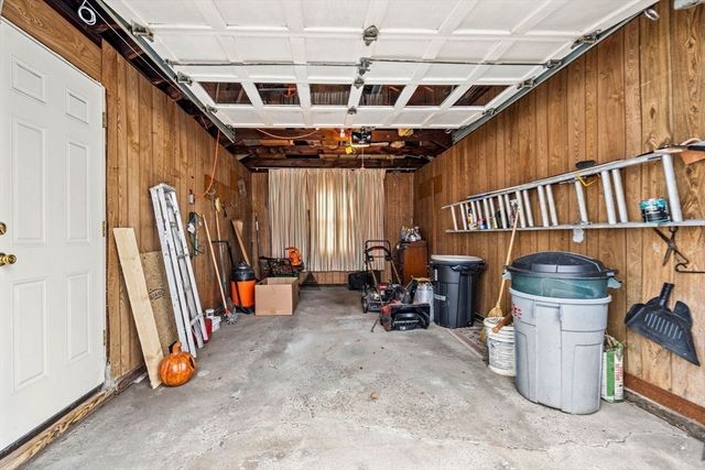 11 Arnold Road, Peabody, MA 01960