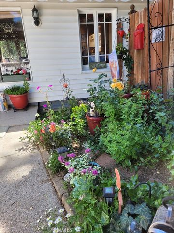 447 Valley Road, Crestline, CA 92325