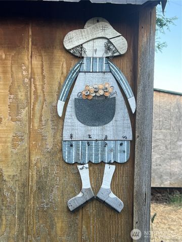 2965 E Benge-Winona Road, Benge, WA 99105