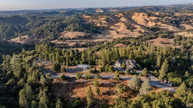 13080 Twin Pines Rd, Sutter Creek, CA 95685