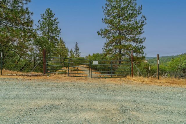 13080 Twin Pines Rd, Sutter Creek, CA 95685