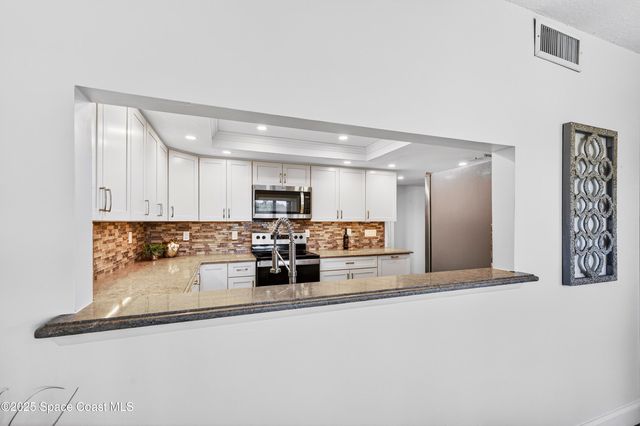 196 Country Club Drive, Melbourne, FL 32940