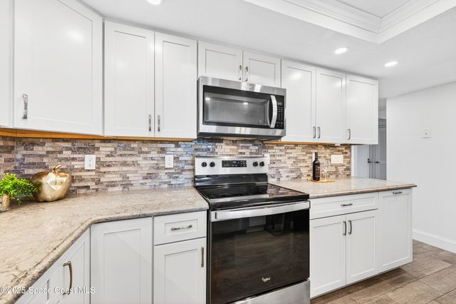 196 Country Club Drive, Melbourne, FL 32940