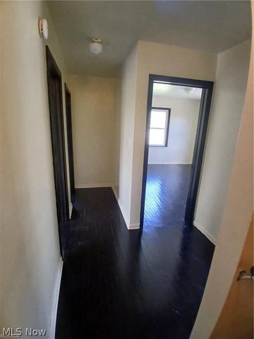 21 Zents Avenue, Youngstown, OH 44505