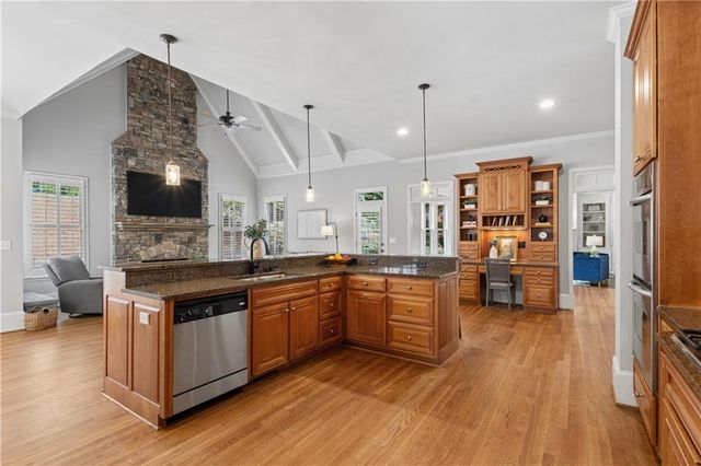 325 Plantation Way, Roswell, GA 30075