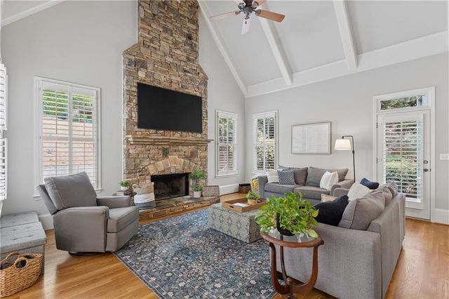 325 Plantation Way, Roswell, GA 30075